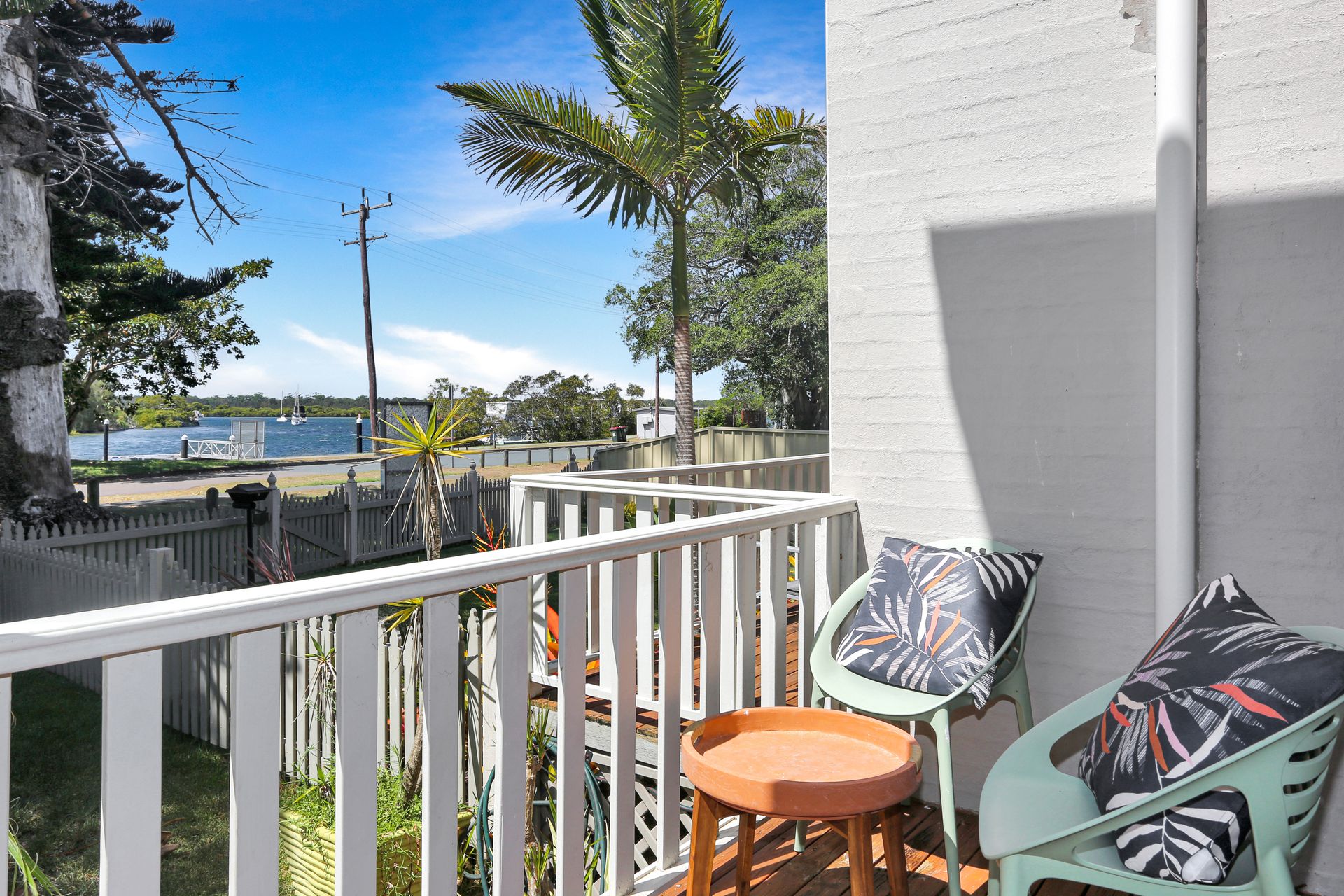 River Tonic Tea Gardens Real Estate Holidays